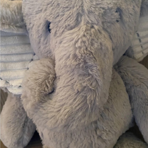 Lambs & Ivy Gray Plush Elephant Toy - Picture 4 of 12